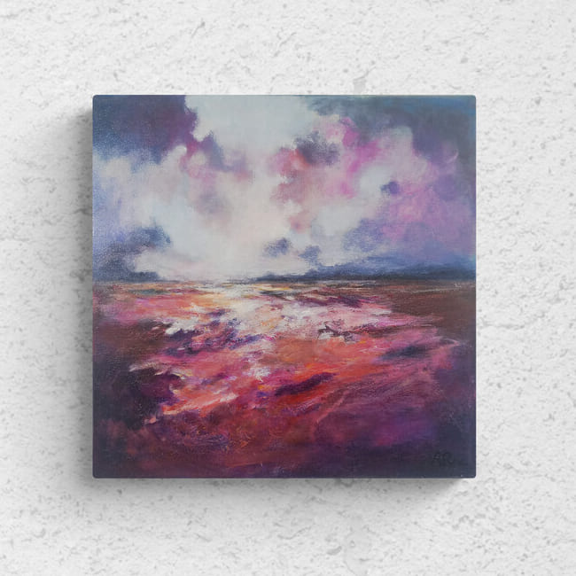 Horizon 5, mise en situation de la peinture semi-abstraite paysage expressionniste aux teintes rouges, violettes et roses